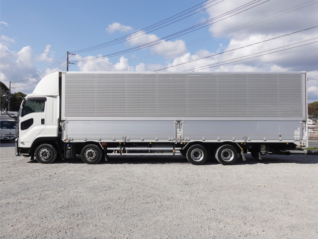 いすゞ ギガ 大型 ウィング 2PG-CYJ77C(102543) 12枚目