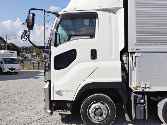 いすゞ ギガ 大型 ウィング 2PG-CYJ77C(102543) 14枚目