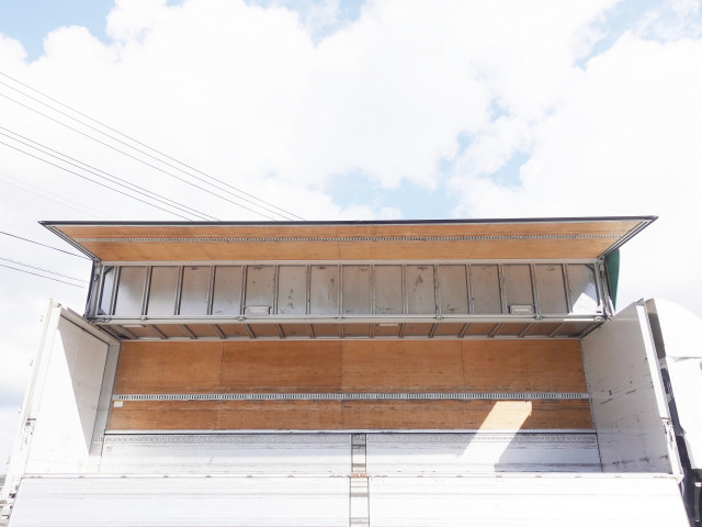 いすゞ ギガ 大型 ウィング 2PG-CYJ77C(102543) 16枚目