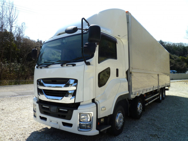 いすゞ ギガ 大型 ウィング QPG-CYJ77B(102547) 1枚目