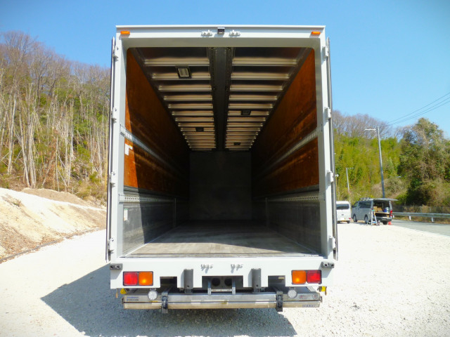 いすゞ ギガ 大型 ウィング QPG-CYJ77B(102547) 10枚目