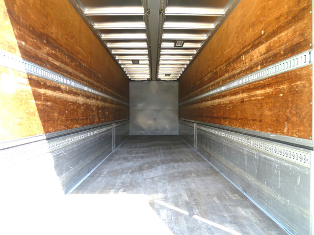 いすゞ ギガ 大型 ウィング QPG-CYJ77B(102547) 11枚目