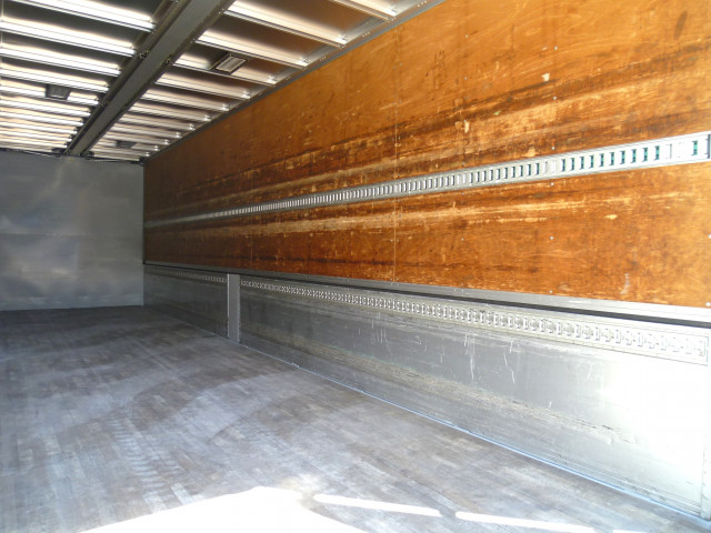 いすゞ ギガ 大型 ウィング QPG-CYJ77B(102547) 15枚目