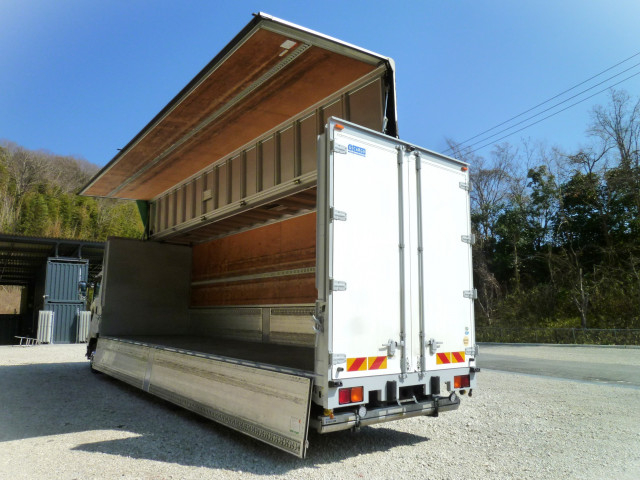 いすゞ ギガ 大型 ウィング QPG-CYJ77B(102547) 19枚目