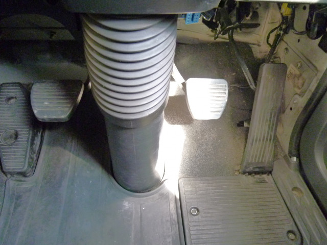 いすゞ ギガ 大型 ウィング QPG-CYJ77B(102547) 37枚目