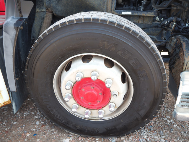 UDトラックス（日産） クオン 大型 土砂ダンプ QKG-CW5ZL(102556) 11枚目