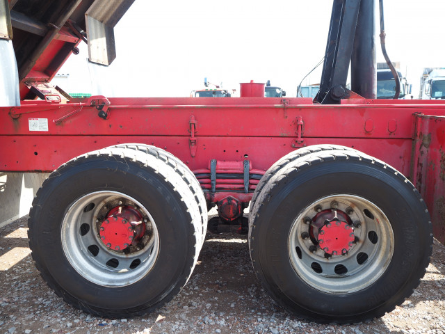 UDトラックス（日産） クオン 大型 土砂ダンプ QKG-CW5ZL(102556) 18枚目