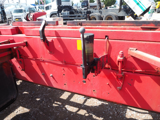 UDトラックス（日産） クオン 大型 土砂ダンプ QKG-CW5ZL(102556) 34枚目