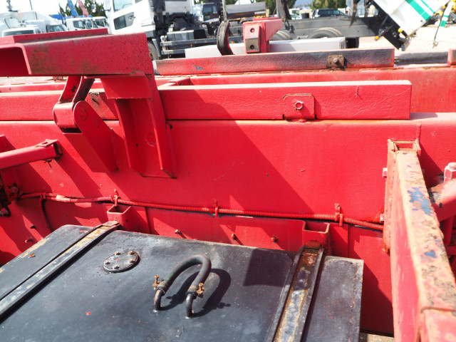 UDトラックス（日産） クオン 大型 土砂ダンプ QKG-CW5ZL(102556) 35枚目