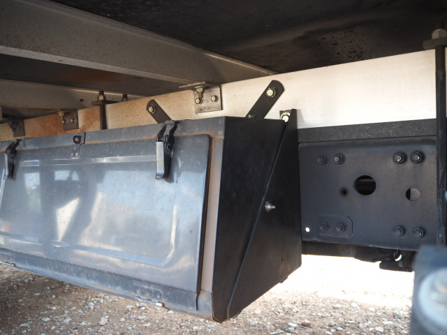 三菱ふそう ファイター 中型 冷蔵冷凍バン TKG-FK61F(102558) 13枚目