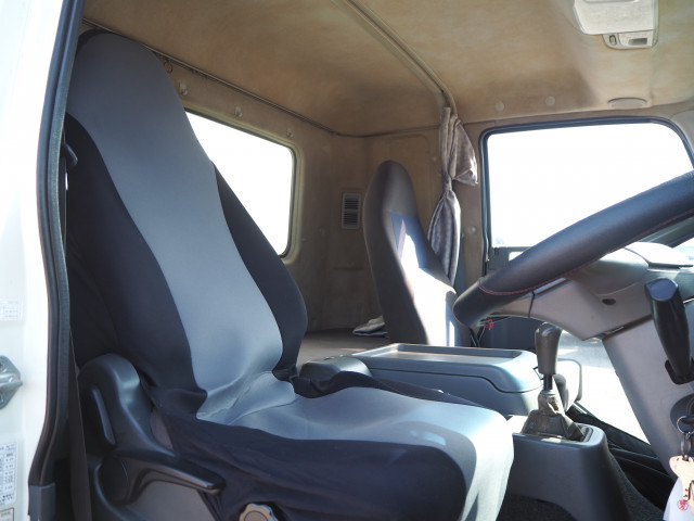 三菱ふそう ファイター 中型 冷蔵冷凍バン TKG-FK61F(102558) 42枚目