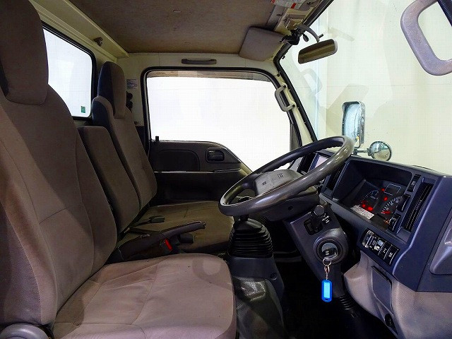 いすゞ エルフ 小型 平ボディ（クレーン付） TKG-NKR85R(102561) 6枚目