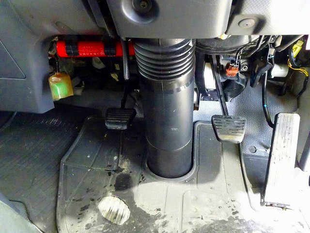 いすゞ エルフ 小型 平ボディ（クレーン付） TKG-NKR85R(102561) 17枚目