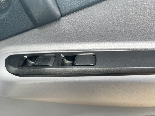 三菱ふそう キャンター 小型 バン TKG-FGA20(102560) 24枚目