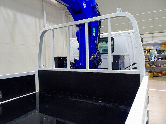 いすゞ エルフ 小型 平ボディ（クレーン付） TKG-NKR85R(102561) 24枚目