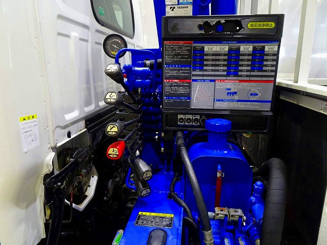 いすゞ エルフ 小型 平ボディ（クレーン付） TKG-NKR85R(102561) 32枚目