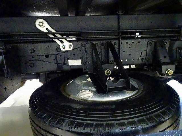 いすゞ エルフ 小型 平ボディ（クレーン付） TKG-NKR85R(102561) 37枚目