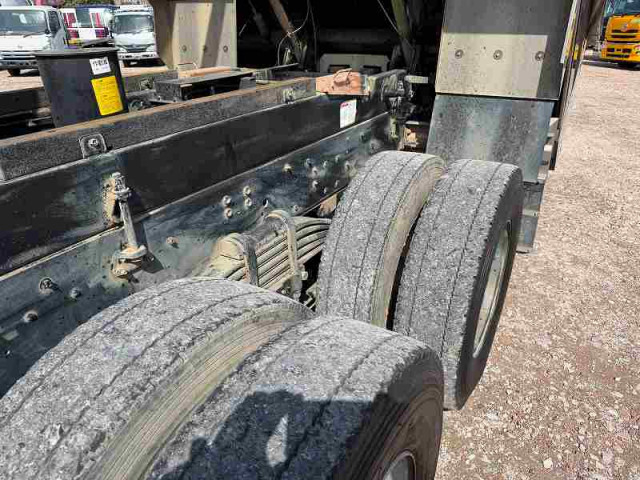 いすゞ ギガ 大型 土砂ダンプ QKG-CXZ77AT(102563) 13枚目