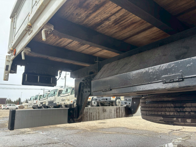 三菱ふそう キャンター 中型 平ボディ TKG-FEC90(102567) 14枚目