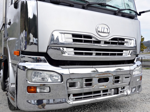 UDトラックス（日産） クオン 大型 ウィング QKG-CG5ZA(102570) 5枚目