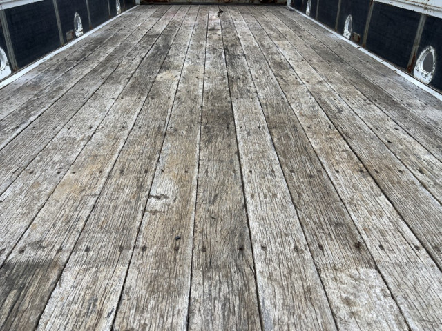 いすゞ フォワード 中型 平ボディ（クレーン付） SKG-FRR90S1(102572) 12枚目