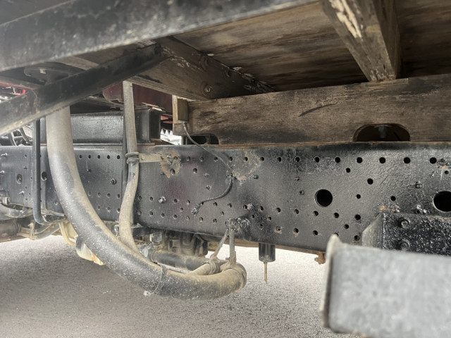 いすゞ フォワード 中型 平ボディ（クレーン付） SKG-FRR90S1(102572) 27枚目