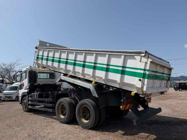 UDトラックス（日産） クオン 大型 土砂ダンプ LDG-CW5YL(102577) 3枚目