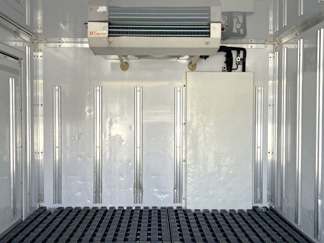 日産自動車 バネット 小型 冷蔵冷凍バン ABF-SKP2TN(102576) 9枚目