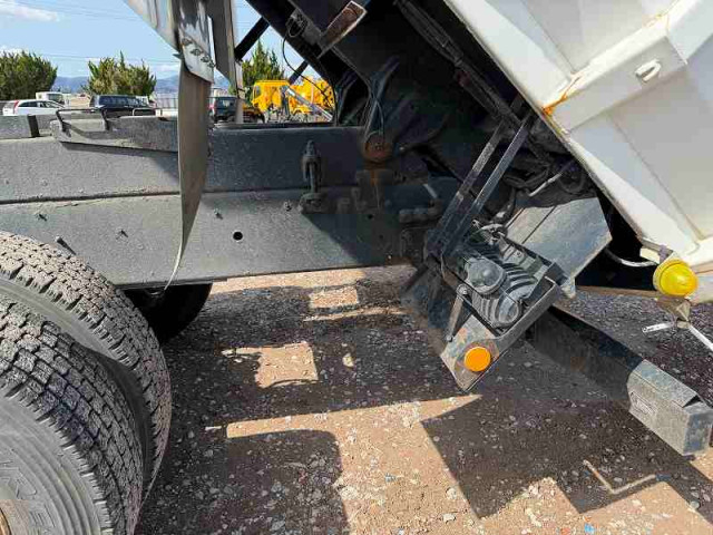 UDトラックス（日産） クオン 大型 土砂ダンプ LDG-CW5YL(102577) 21枚目