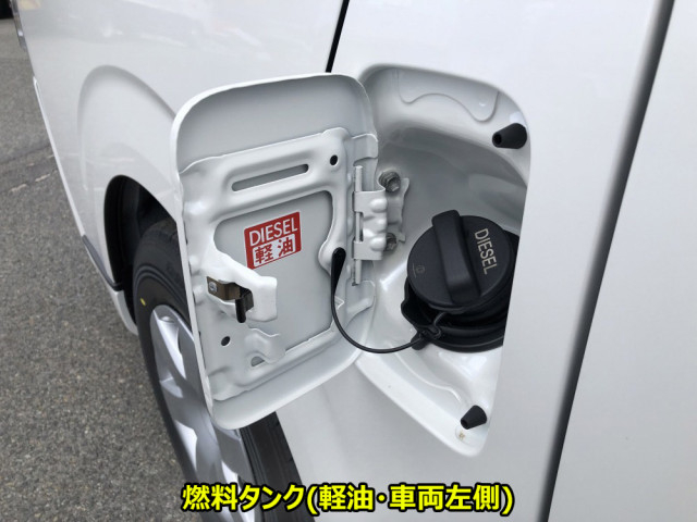 トヨタ 小型 バス 3DF-GDH223B(102581) 30枚目