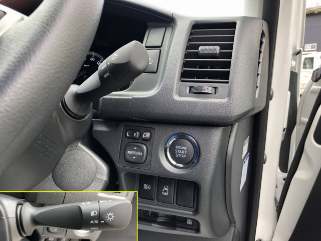 トヨタ 小型 バス 3DF-GDH223B(102581) 38枚目