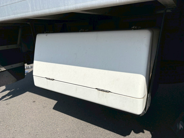 三菱ふそう ファイター 増トン 冷蔵冷凍バン PDG-FK62FY(102583) 28枚目