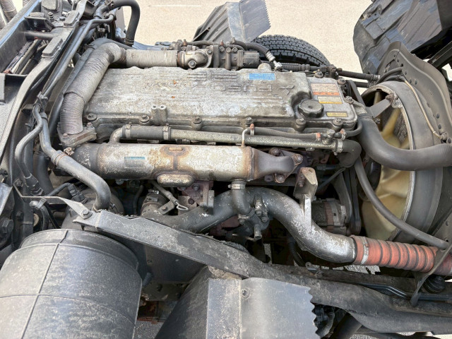 三菱ふそう ファイター 増トン 冷蔵冷凍バン PDG-FK62FY(102583) 30枚目