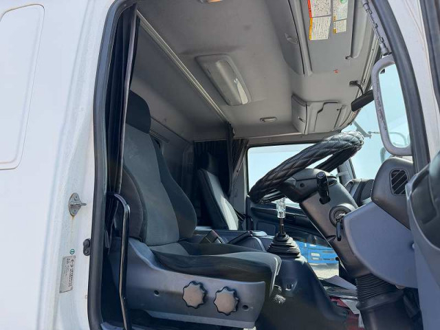 UDトラックス（日産） クオン 増トン Translation missing: ja.item.body_keijou_enum.body_keijou_carrier_other BDG-GK8JRWA(102582) 47枚目