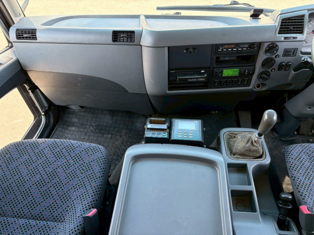 三菱ふそう ファイター 増トン 冷蔵冷凍バン PDG-FK62FY(102583) 44枚目