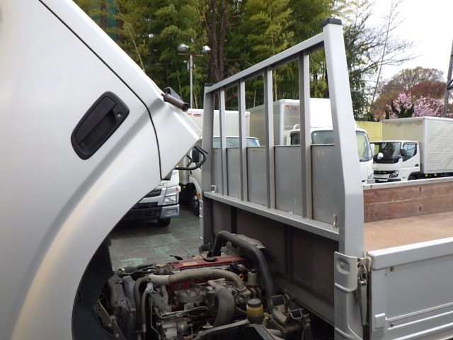トヨタ トヨエース 小型 平ボディ BDG-XZU334(102585) 23枚目