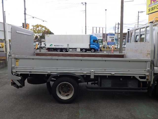 トヨタ トヨエース 小型 平ボディ BDG-XZU334(102585) 26枚目