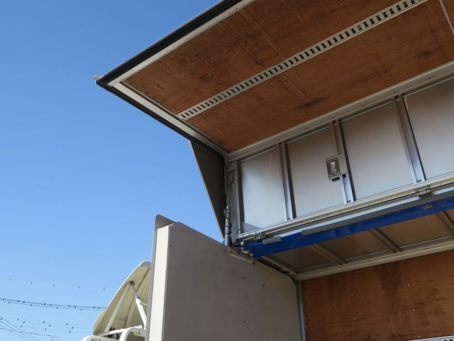 いすゞ フォワード 中型 ウィング PKG-FRR90S2(102587) 6枚目