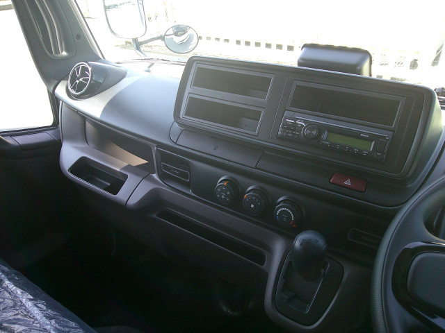 三菱ふそう キャンター 小型 Wキャブ 2RG-FBA20(102595) 17枚目