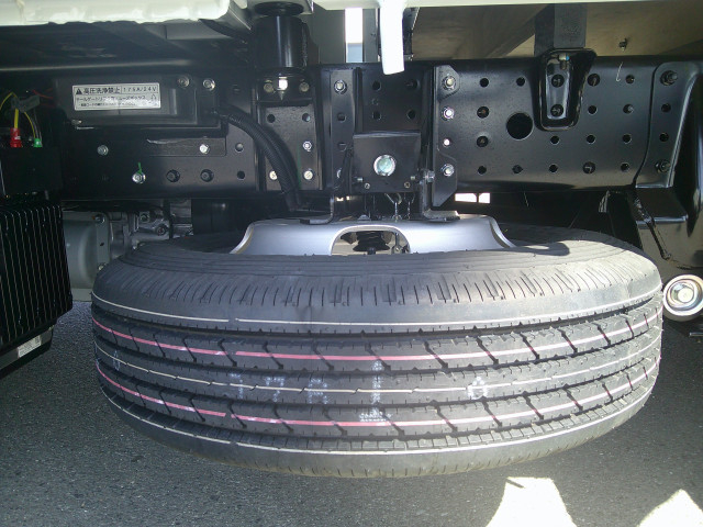 三菱ふそう キャンター 小型 Wキャブ 2RG-FBA20(102595) 33枚目