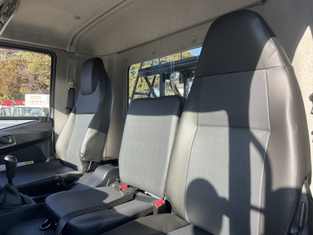 三菱ふそう ファイター 中型 コンテナ専用車 2KG-FK72F(102597) 32枚目