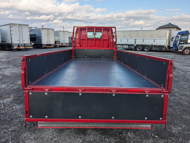 三菱ふそう キャンター 小型 平ボディ 2RG-FEAV0(102606) 8枚目