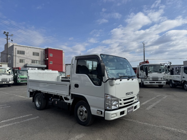 いすゞ エルフ 小型 平ボディ 2RG-NJR88A(102607) 2枚目