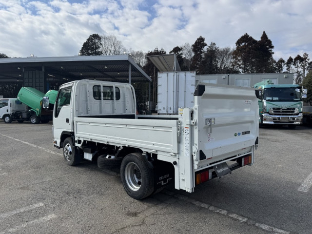 いすゞ エルフ 小型 平ボディ 2RG-NJR88A(102607) 4枚目