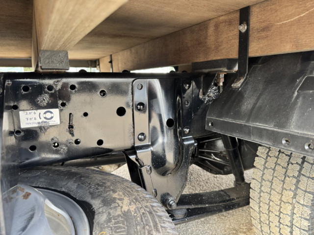 いすゞ エルフ 小型 平ボディ 2RG-NJR88A(102607) 18枚目