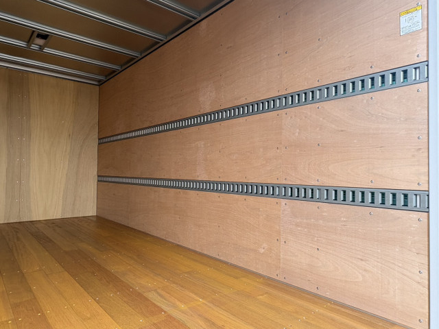 Hino dutro Small Box body 2PG-XZU712M(102608) 11枚目