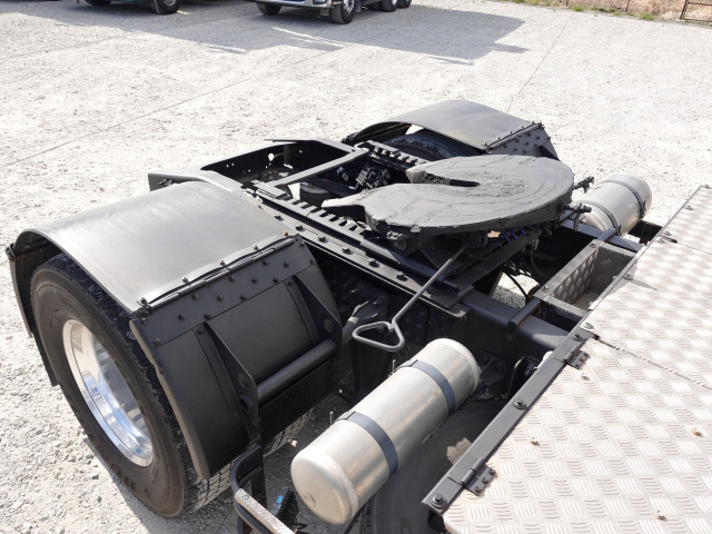 UDトラックス（日産） クオン 大型 トラクタ 2PG-GK5AAD(102610) 18枚目