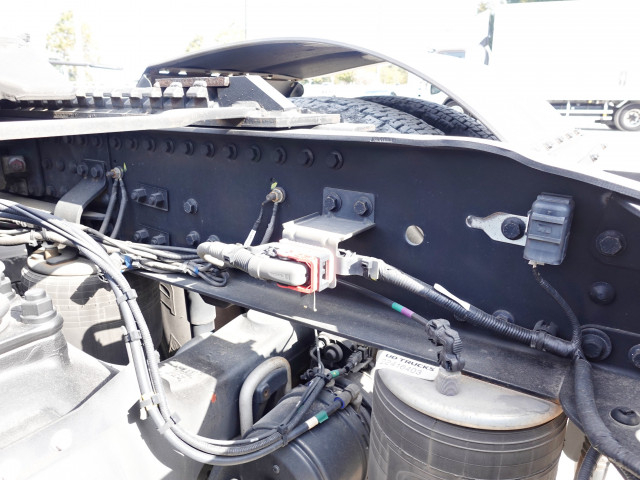 UDトラックス（日産） クオン 大型 トラクタ 2PG-GK5AAD(102610) 23枚目