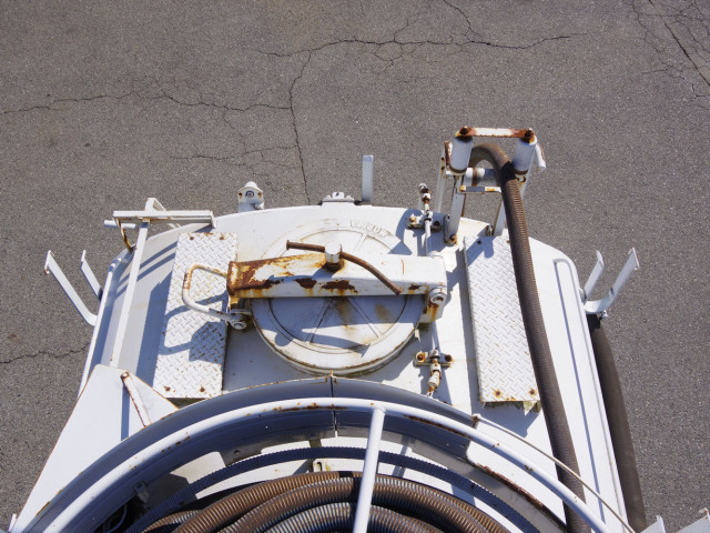 UDトラックス（日産） コンドル 増トン バキュームカー/糞尿車 KL-PK262FZ(102612) 12枚目