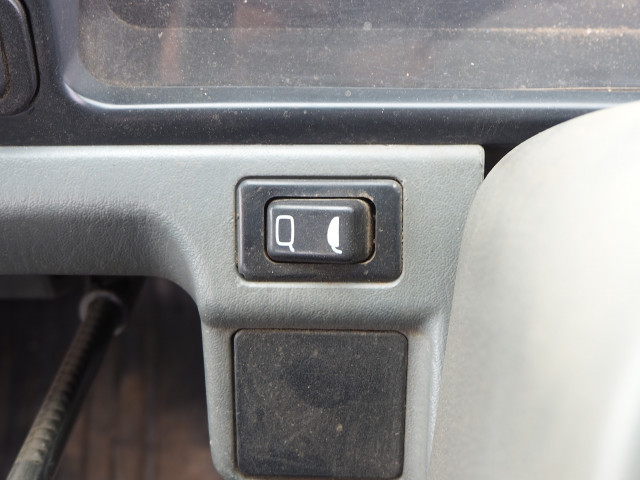 三菱ふそう キャンター 小型 平ボディ（クレーン付） KK-FE63EC(102613) 47枚目